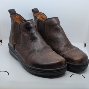 Birkenstock Brown Chukka Boots with Distressed Leather